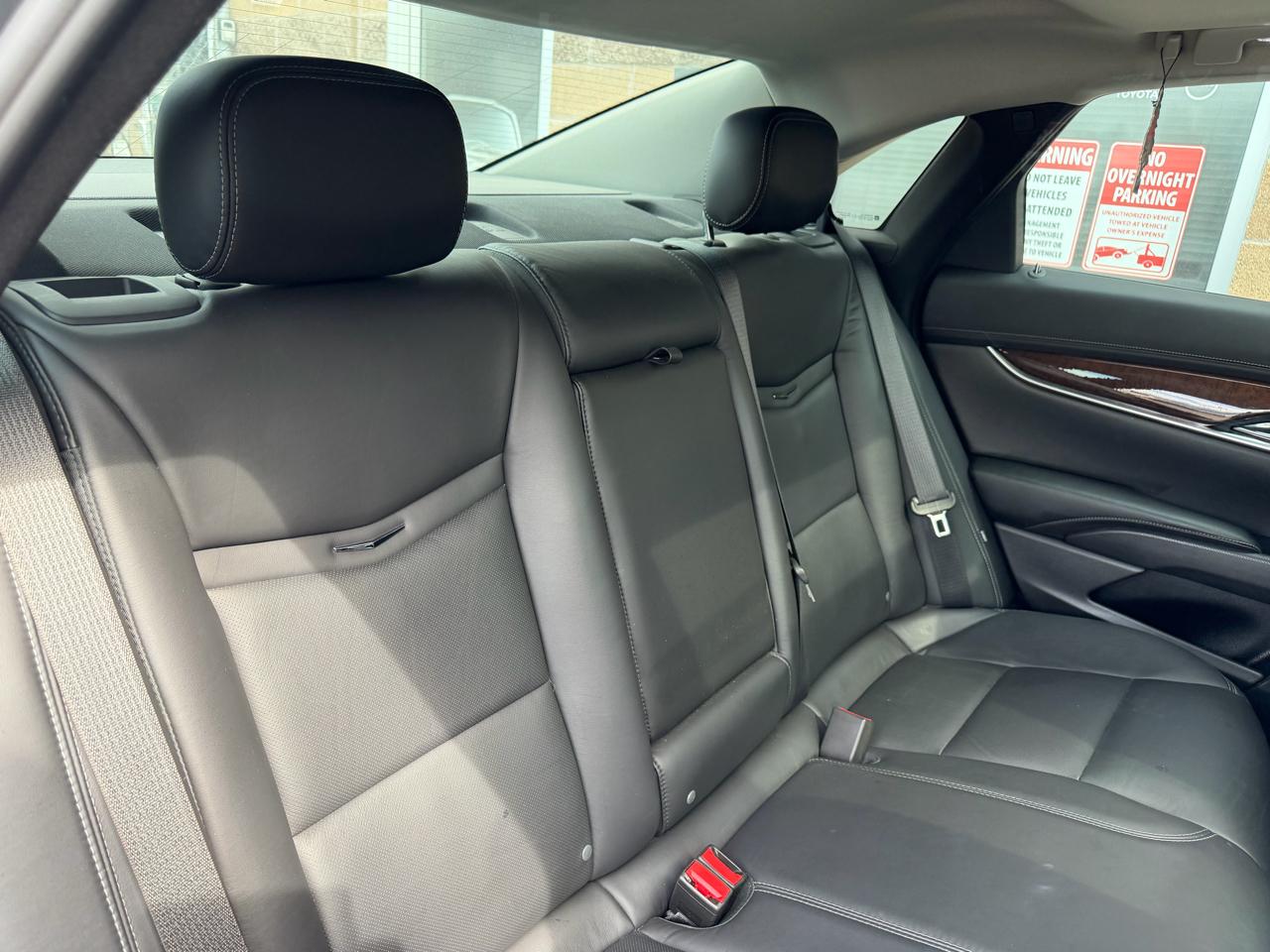 Cadillac XTS 4dr Sdn Premium FWD 2013