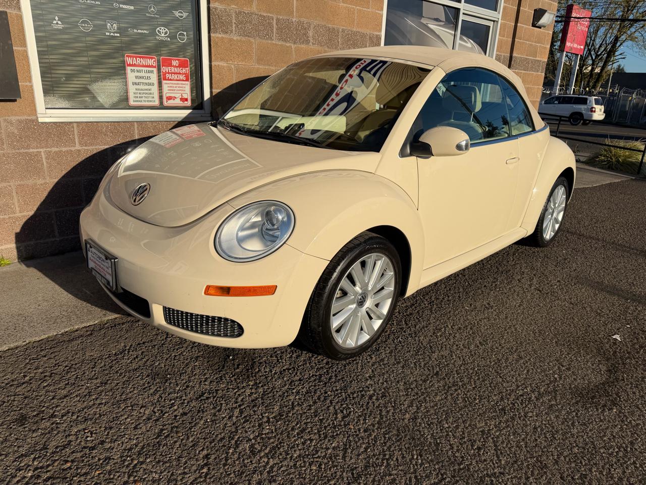 Volkswagen New Beetle Convertible 2dr Auto SE 2008