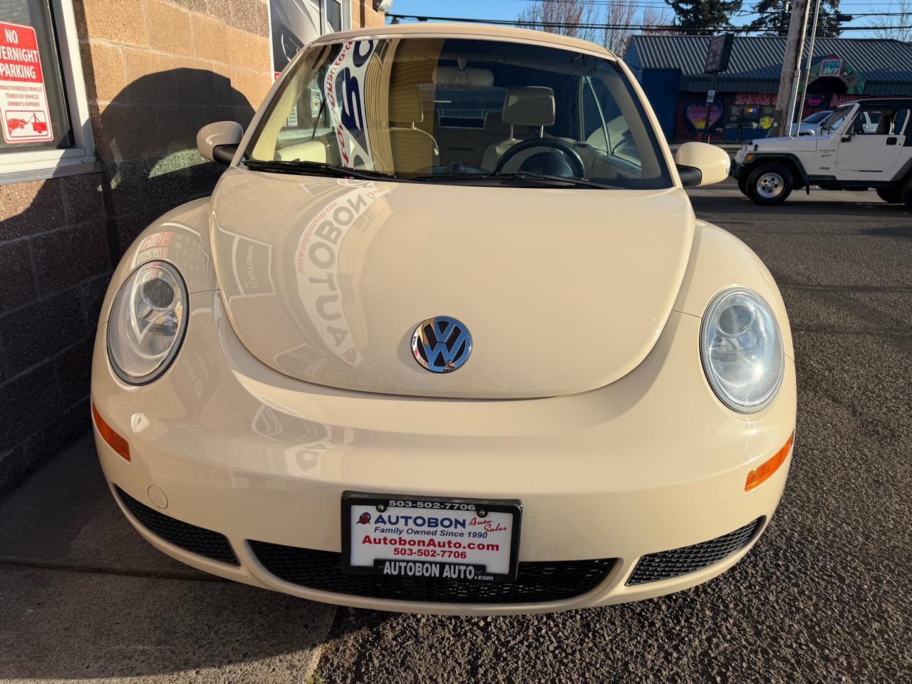 Volkswagen New Beetle Convertible 2dr Auto SE 2008