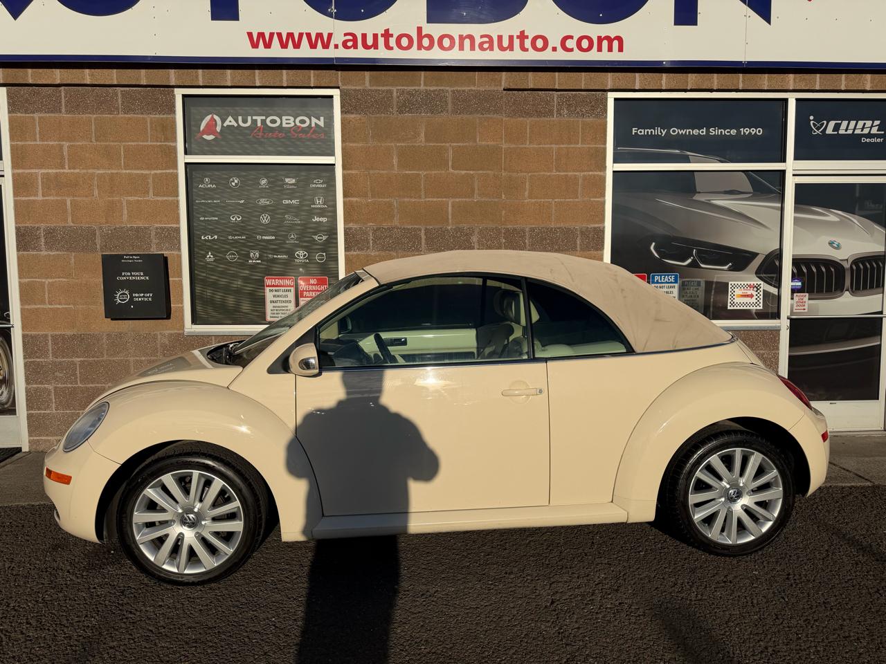 Volkswagen New Beetle Convertible 2dr Auto SE 2008
