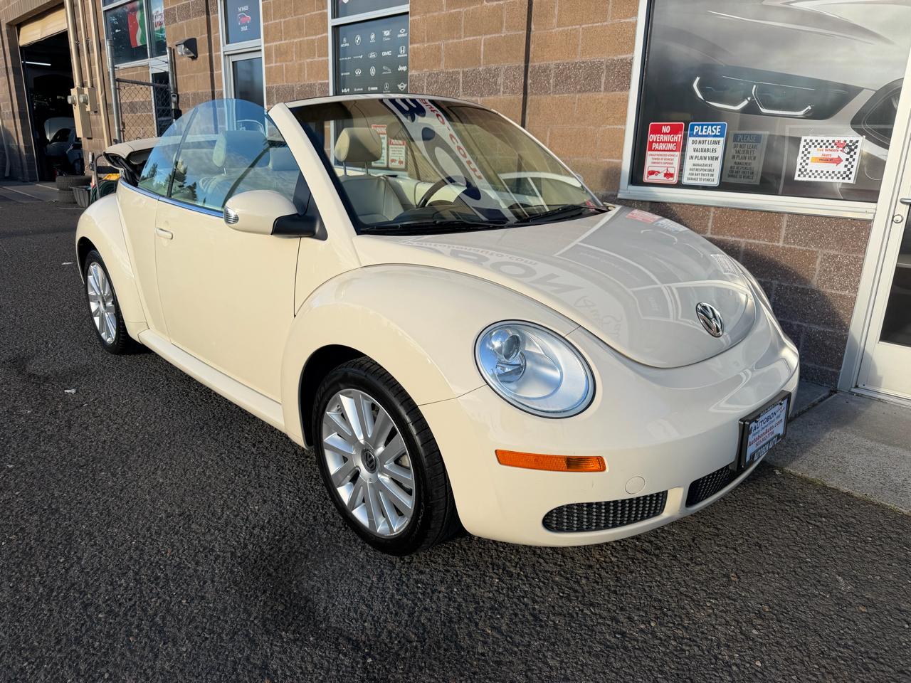 Volkswagen New Beetle Convertible 2dr Auto SE 2008