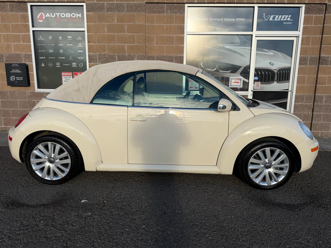 Volkswagen New Beetle Convertible 2dr Auto SE 2008