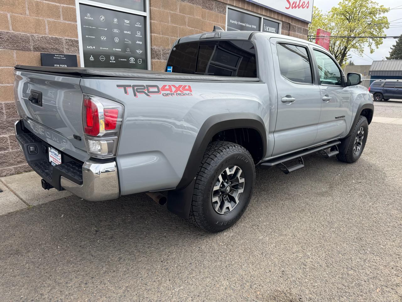 Toyota Tacoma 4WD TRD Off Road Double Cab 5' Bed V6 MT (Natl) 2021