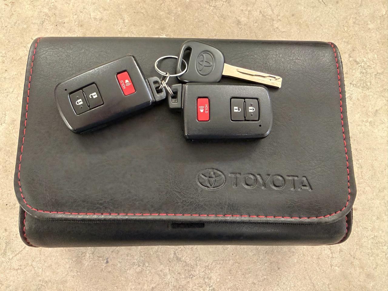 Toyota Tacoma 4WD TRD Off Road Double Cab 5' Bed V6 MT (Natl) 2021