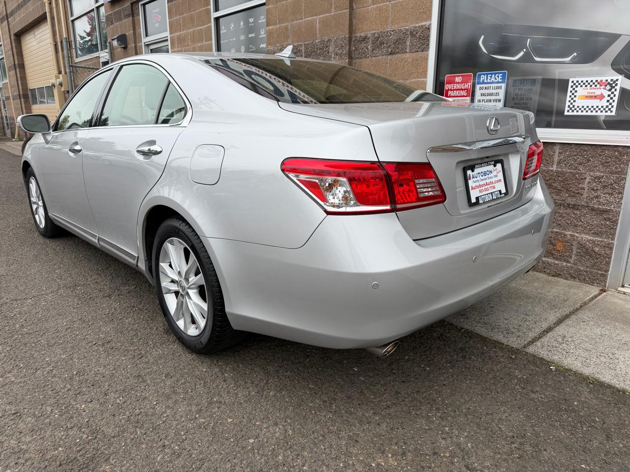Lexus ES 350 4dr Sdn 2012