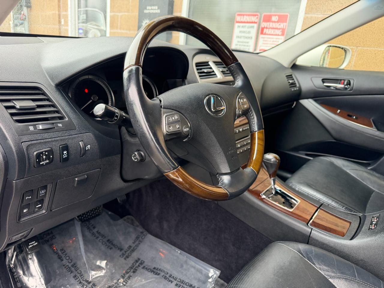 Lexus ES 350 4dr Sdn 2012