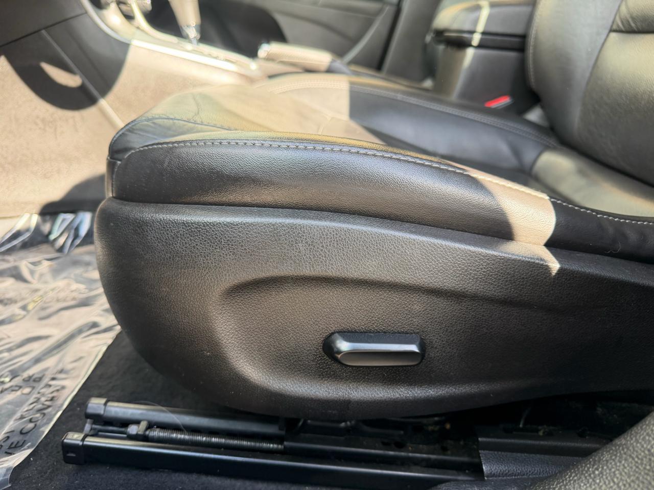 Chevrolet Cruze 4dr Sdn LTZ 2015