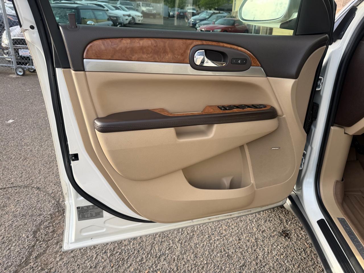 Buick Enclave AWD 4dr CXL-1 2011