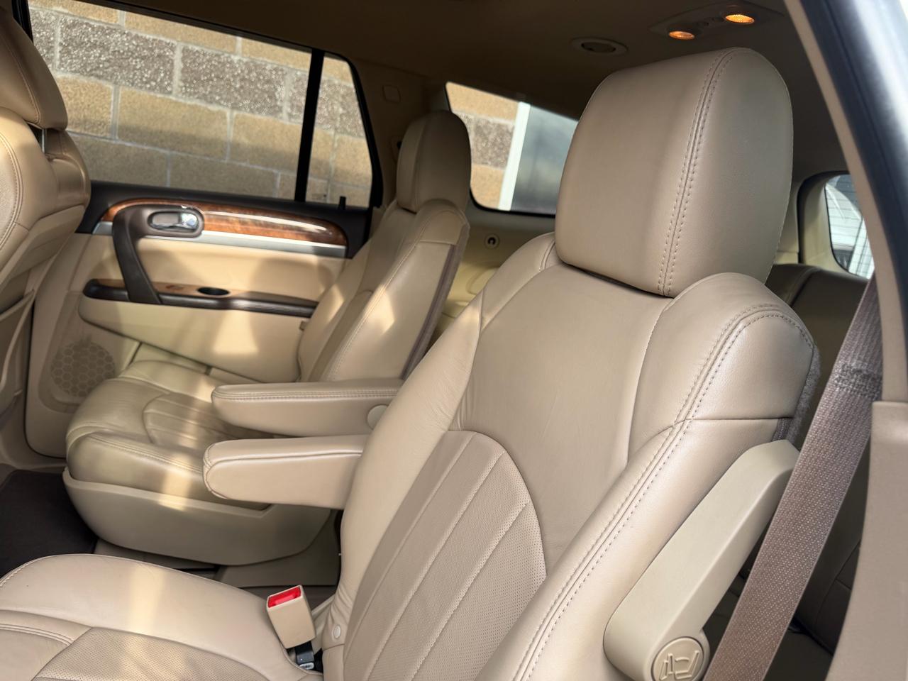 Buick Enclave AWD 4dr CXL-1 2011