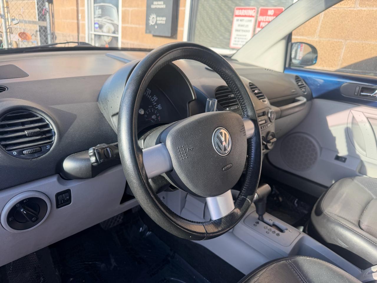 Volkswagen New Beetle Convertible 2dr Convertible GLS Turbo Auto 2004