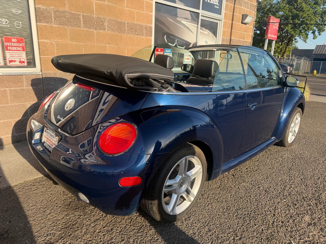 Volkswagen New Beetle Convertible 2dr Convertible GLS Turbo Auto 2004