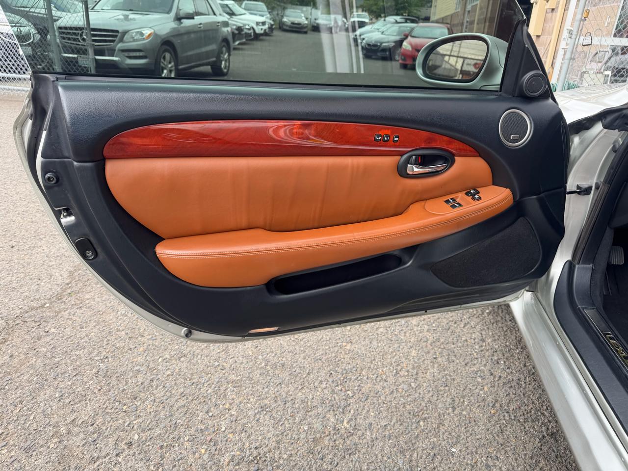 Lexus SC 430 2dr Convertible 2002