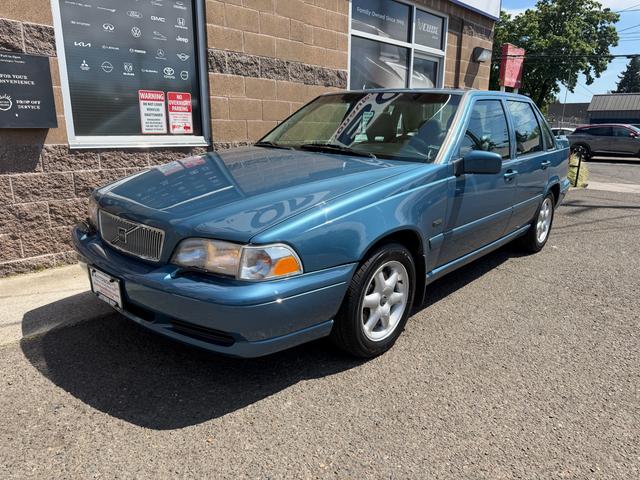 Blue 1998 Volvo S70 Sedan Sedan Front-Wheel Drive Automatic