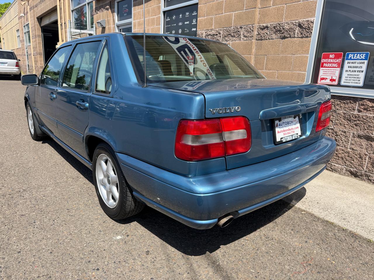 Volvo S70 4dr Sdn Manual 1998