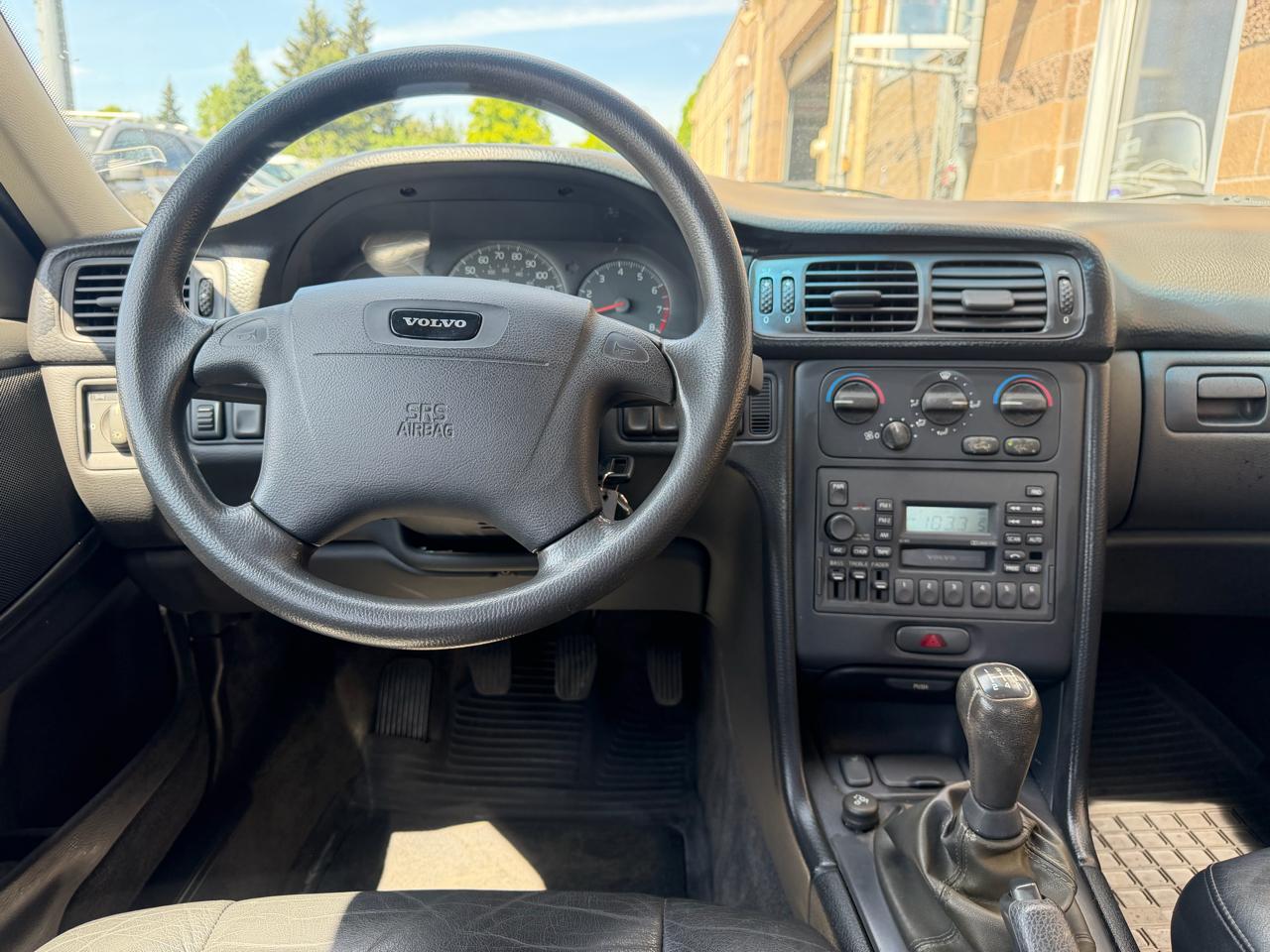 Volvo S70 4dr Sdn Manual 1998