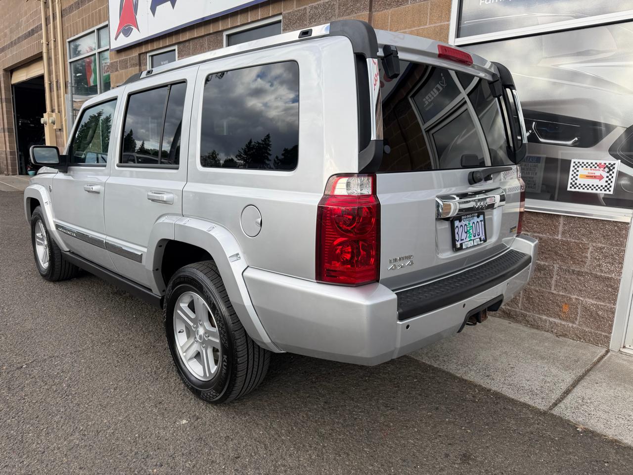 Jeep Commander 4WD 4dr Limited 2009