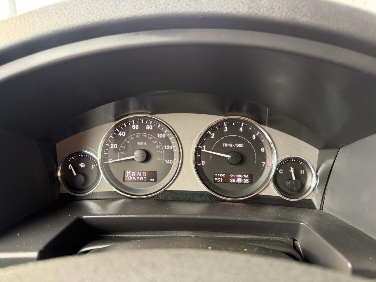 Jeep Commander 4WD 4dr Limited 2009