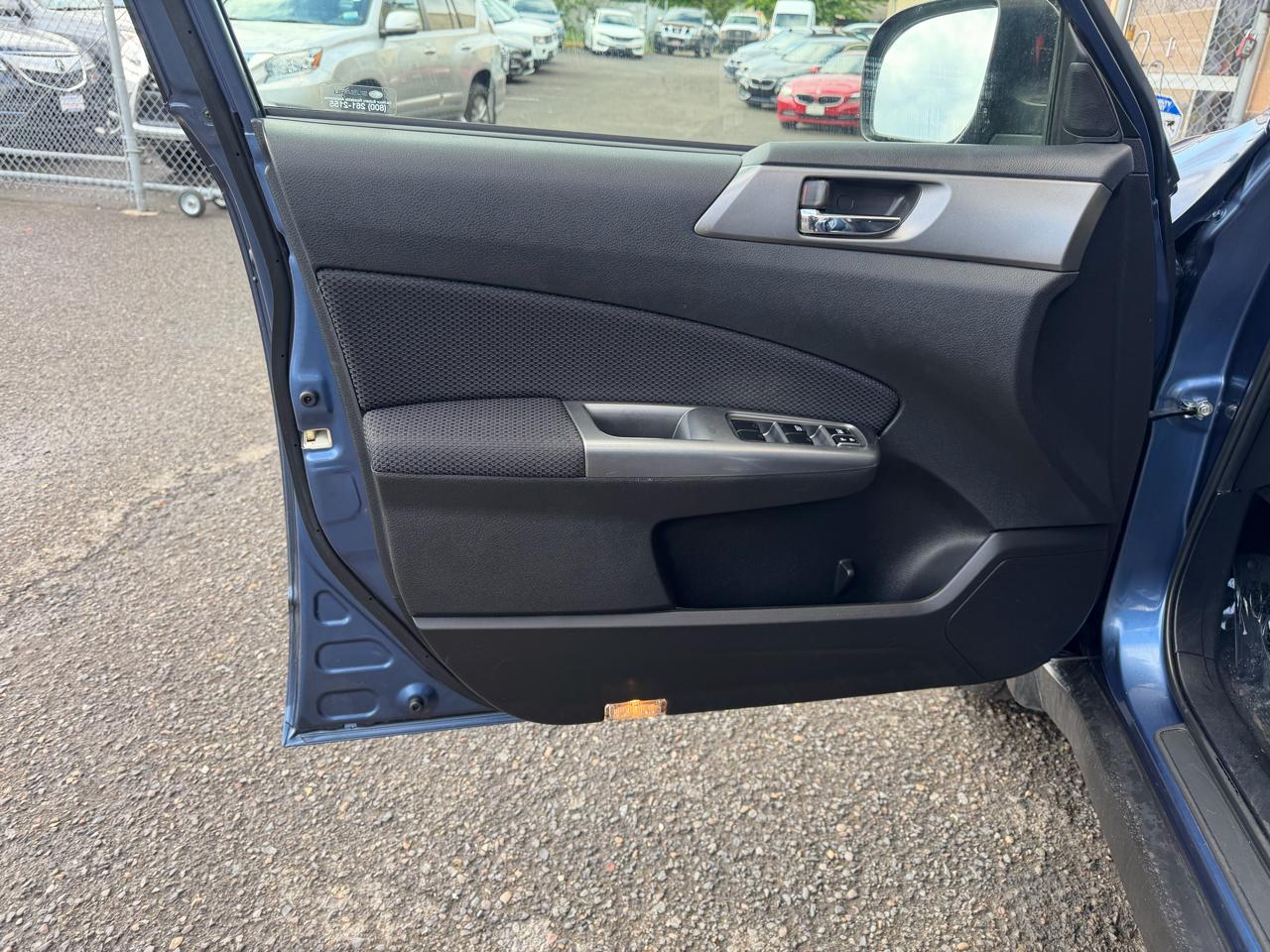 Subaru Forester 4dr Auto 2.5X Premium w/All-Weather Pkg 2011