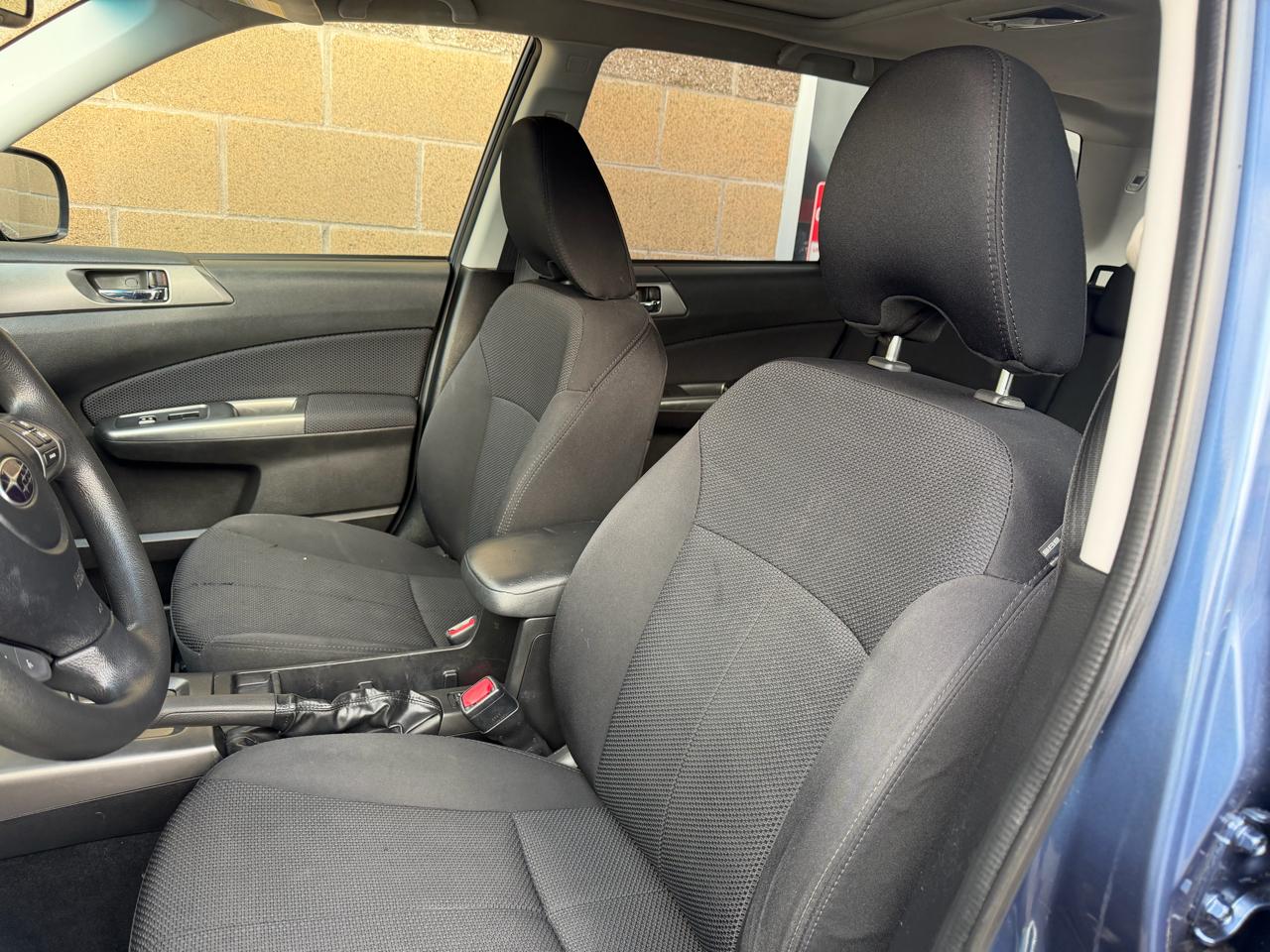 Subaru Forester 4dr Auto 2.5X Premium w/All-Weather Pkg 2011