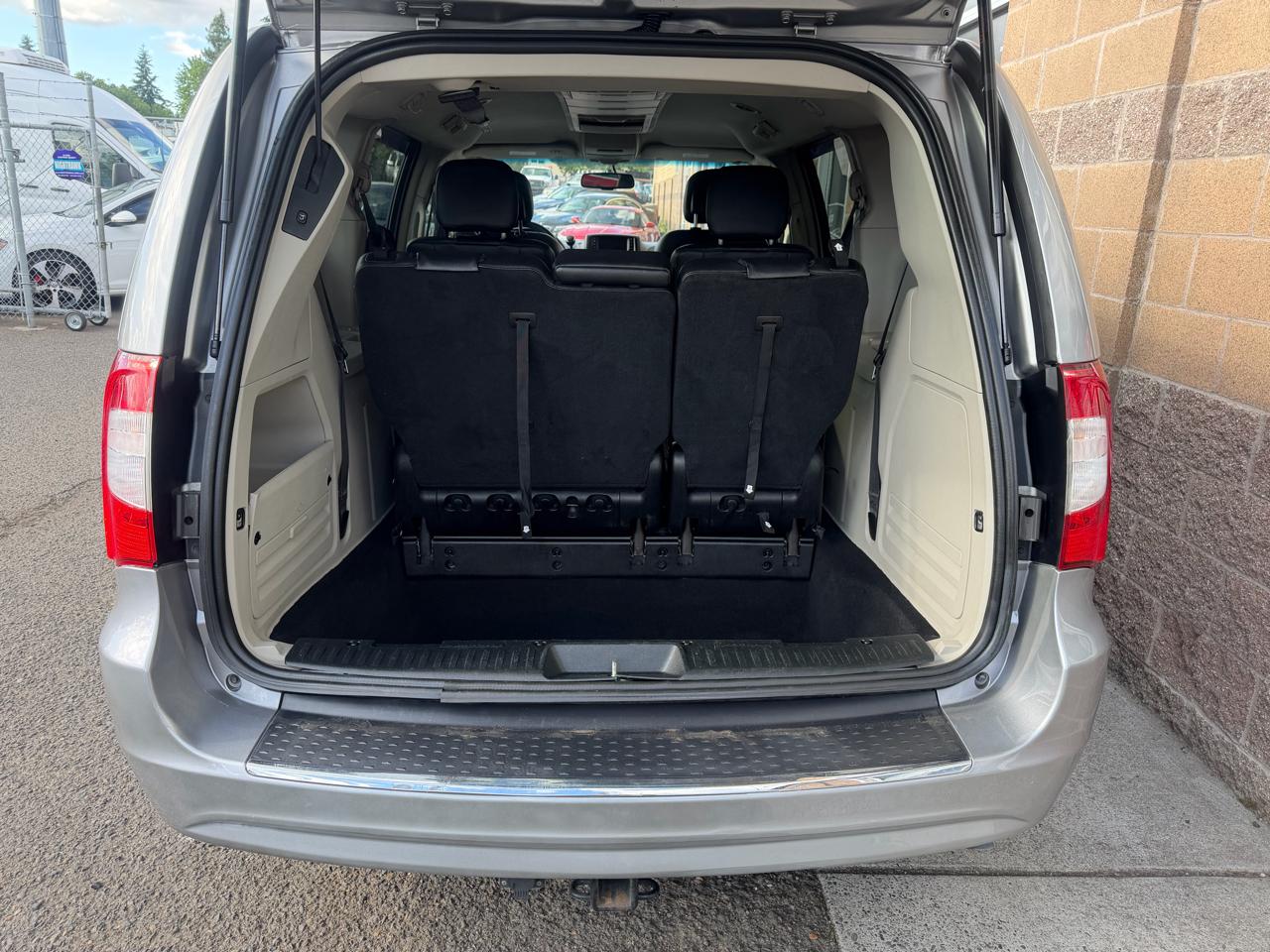 Chrysler Town & Country 4dr Wgn Touring 2015