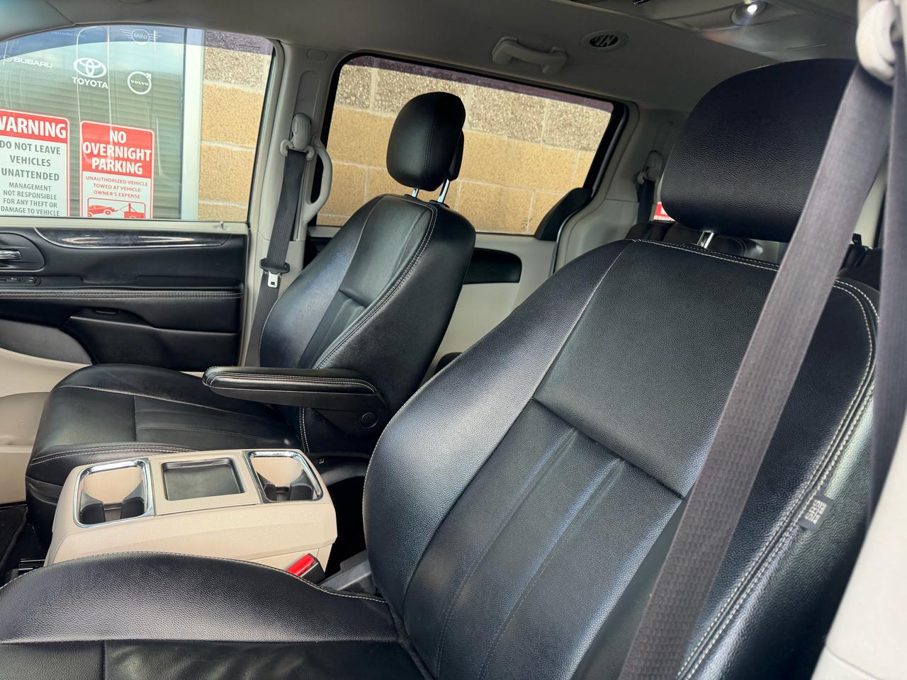 Chrysler Town & Country 4dr Wgn Touring 2015