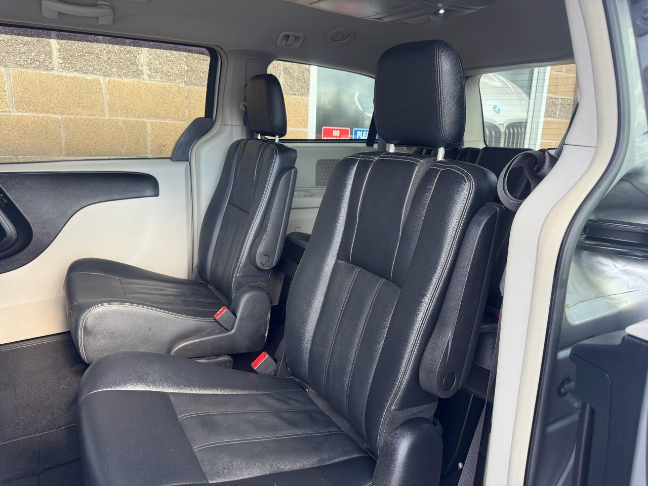 Chrysler Town & Country 4dr Wgn Touring 2015