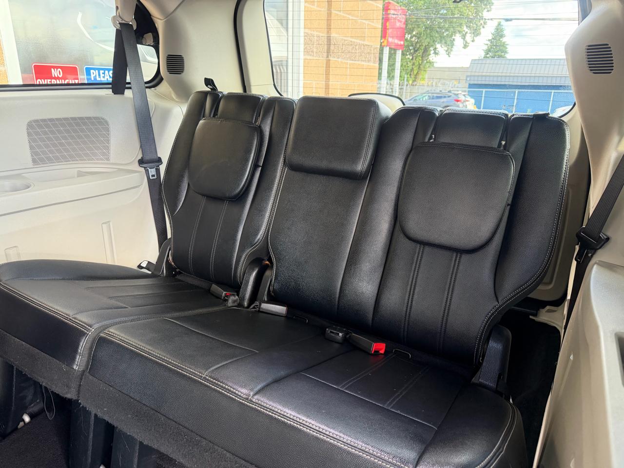 Chrysler Town & Country 4dr Wgn Touring 2015