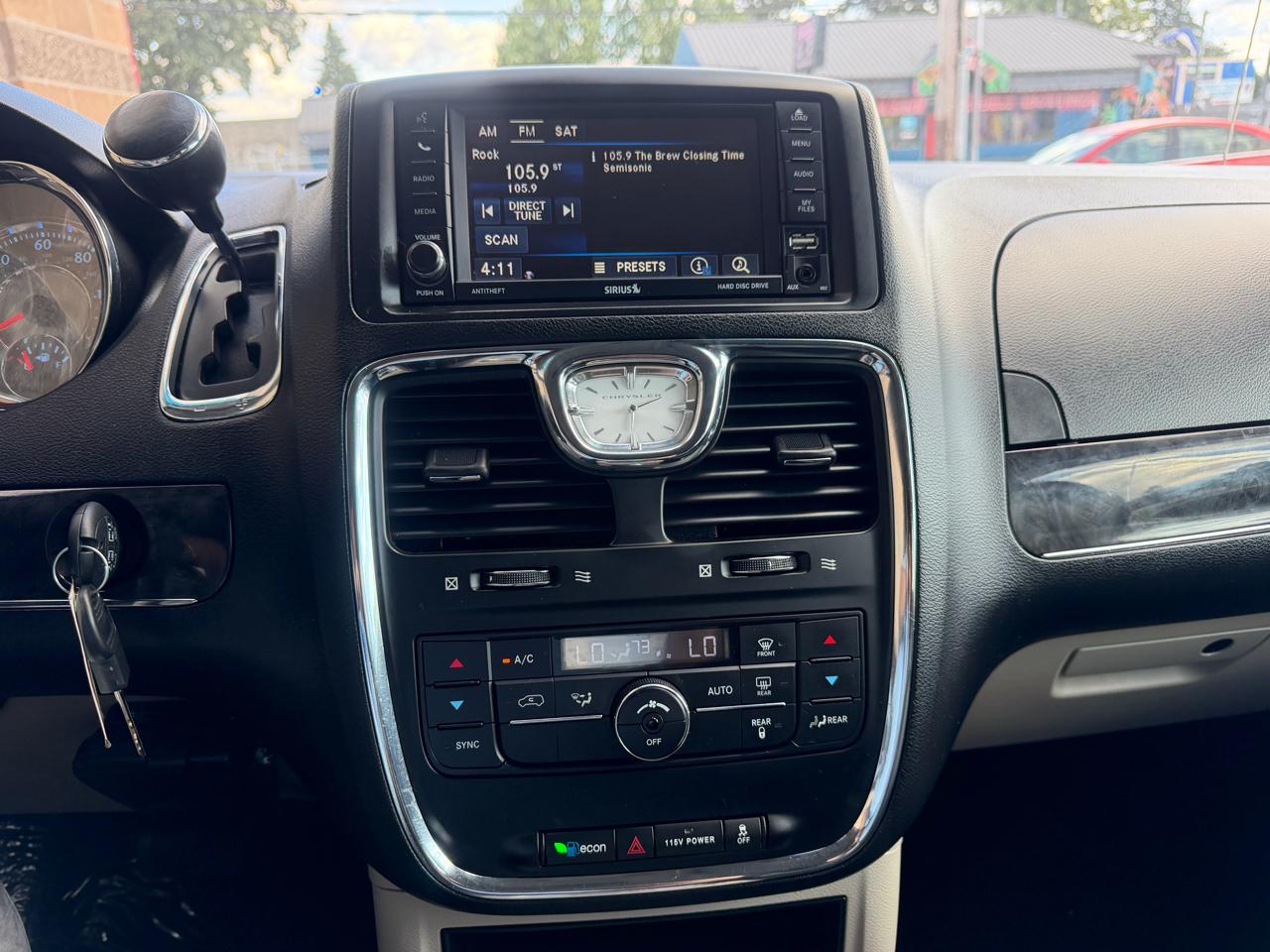 Chrysler Town & Country 4dr Wgn Touring 2015