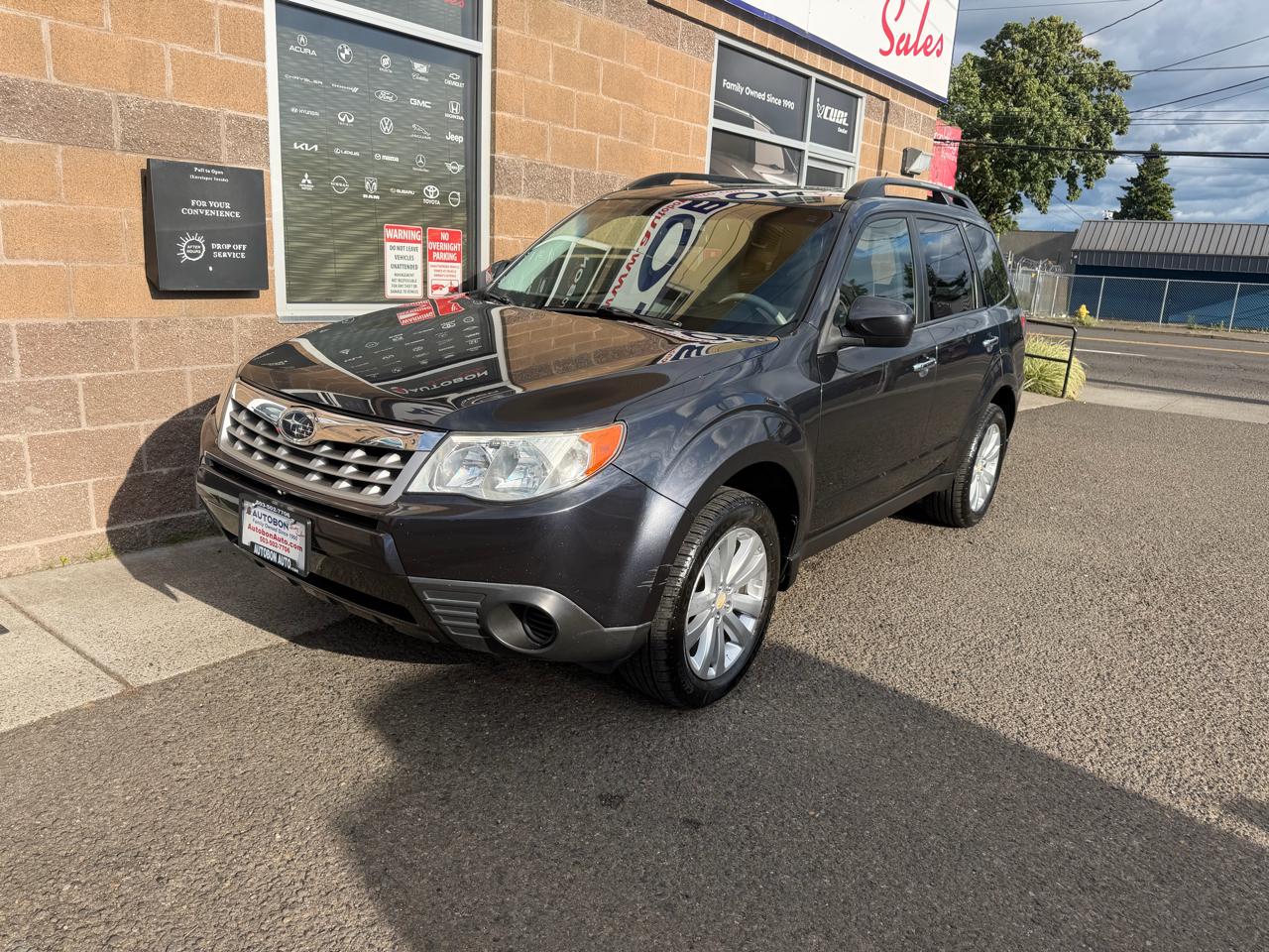 Subaru Forester 4dr Auto 2.5X Premium 2012