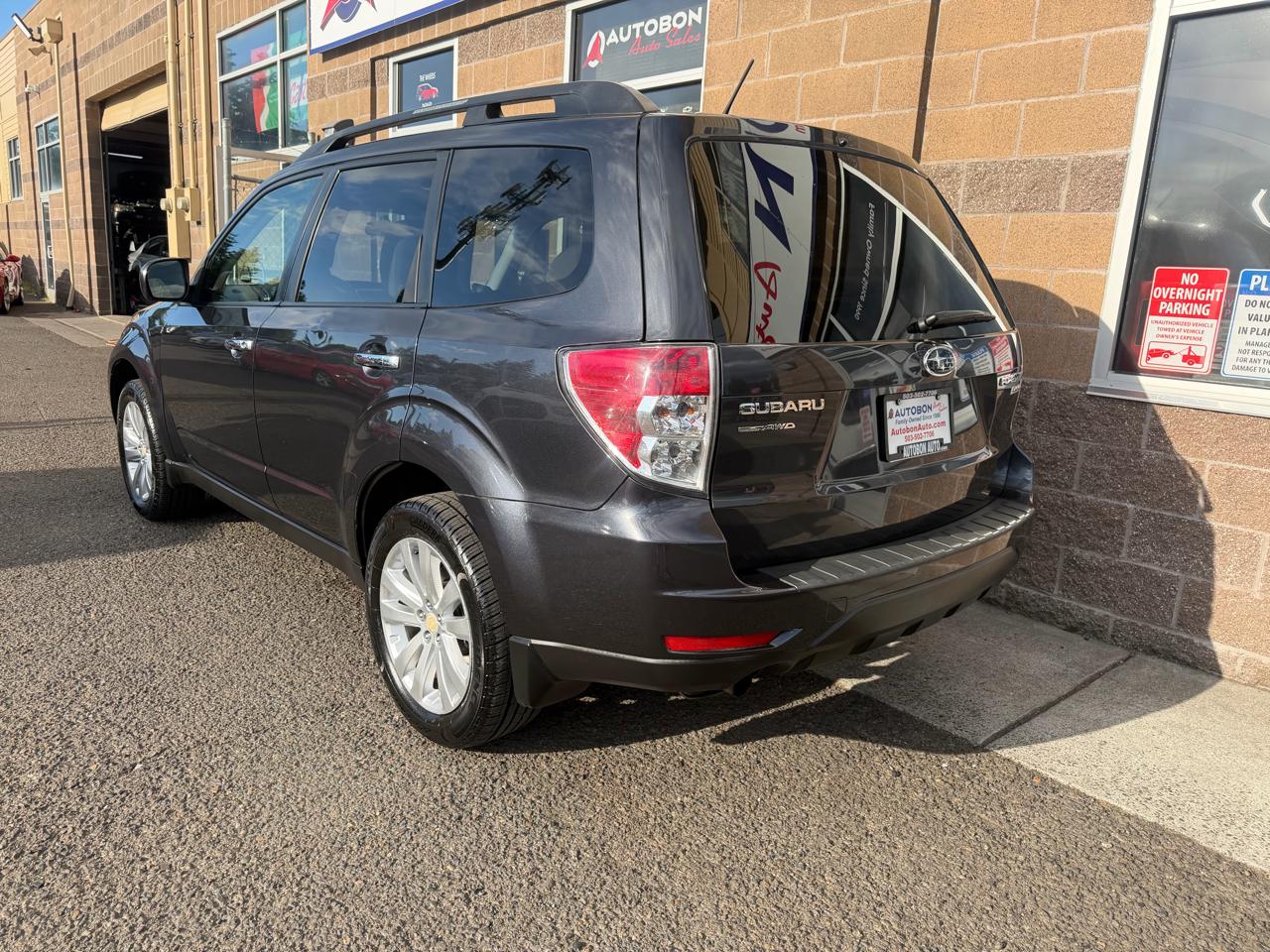 Subaru Forester 4dr Auto 2.5X Premium 2012