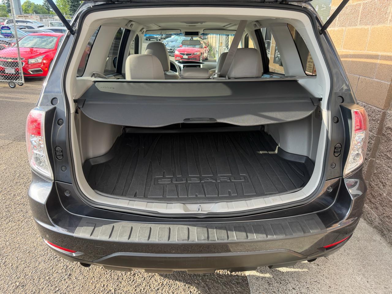 Subaru Forester 4dr Auto 2.5X Premium 2012