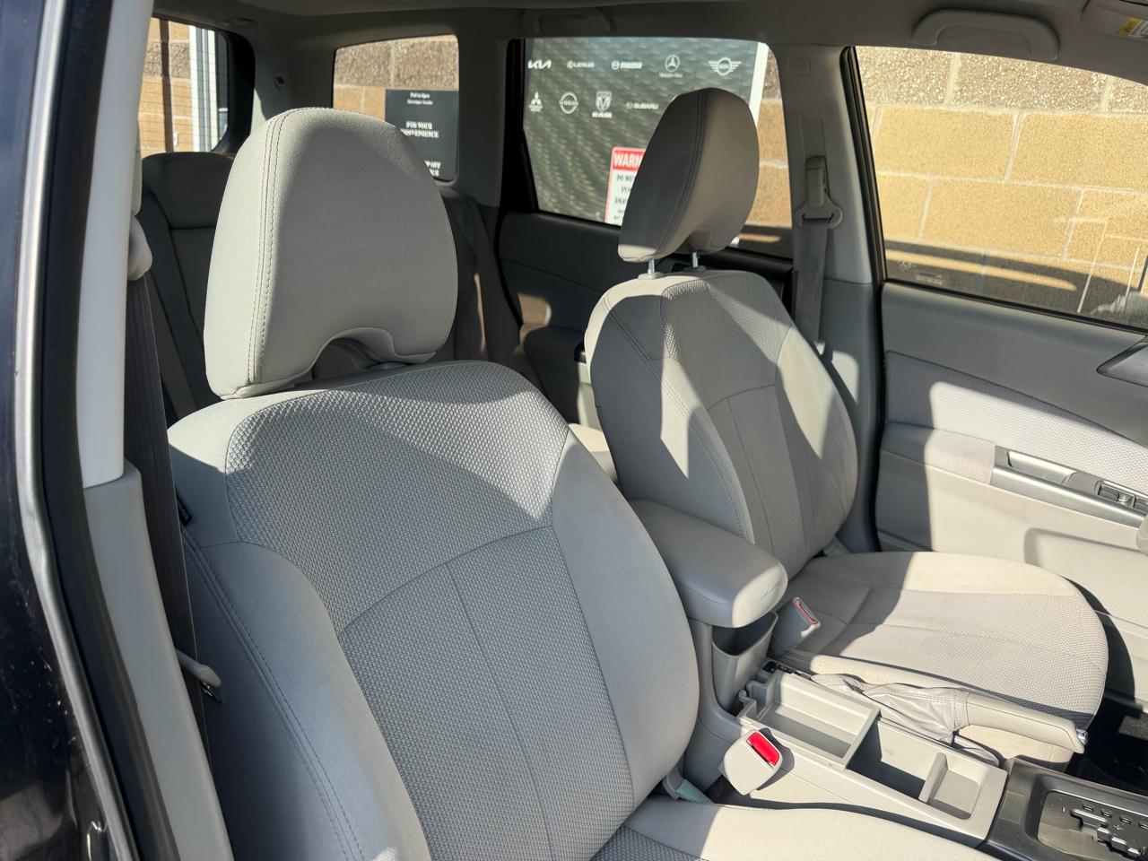 Subaru Forester 4dr Auto 2.5X Premium 2012