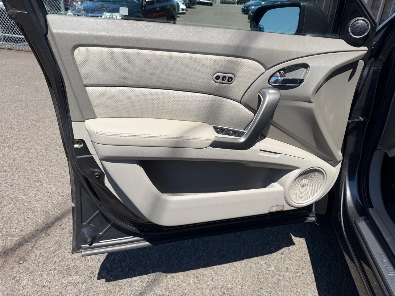 Acura RDX FWD 4dr 2011