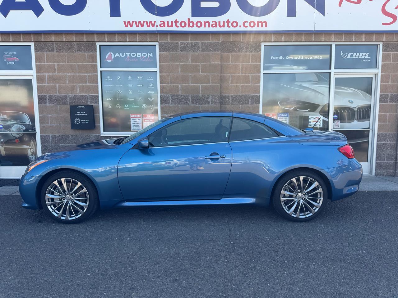 Infiniti G37 Convertible 2dr Sport 6MT 2011
