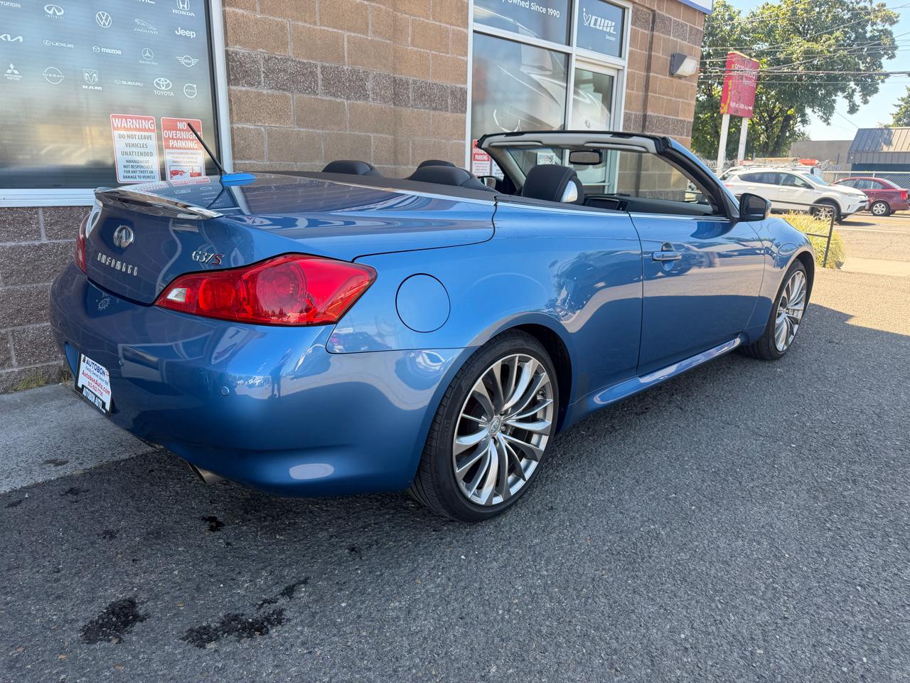 Infiniti G37 Convertible 2dr Sport 6MT 2011