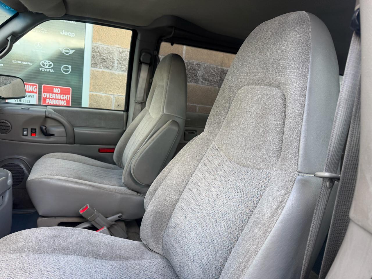 Chevrolet Astro Passenger Ext 111" WB RWD 2005
