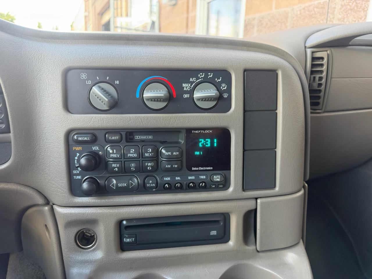 Chevrolet Astro Passenger Ext 111" WB RWD 2005