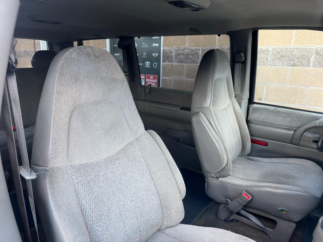 Chevrolet Astro Passenger Ext 111" WB RWD 2005