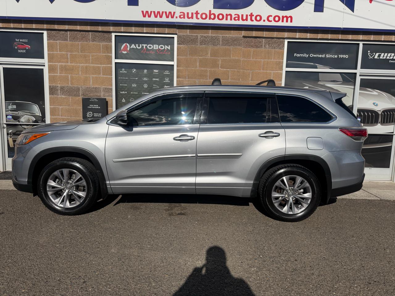 Toyota Highlander AWD 4dr V6 XLE (Natl) 2015