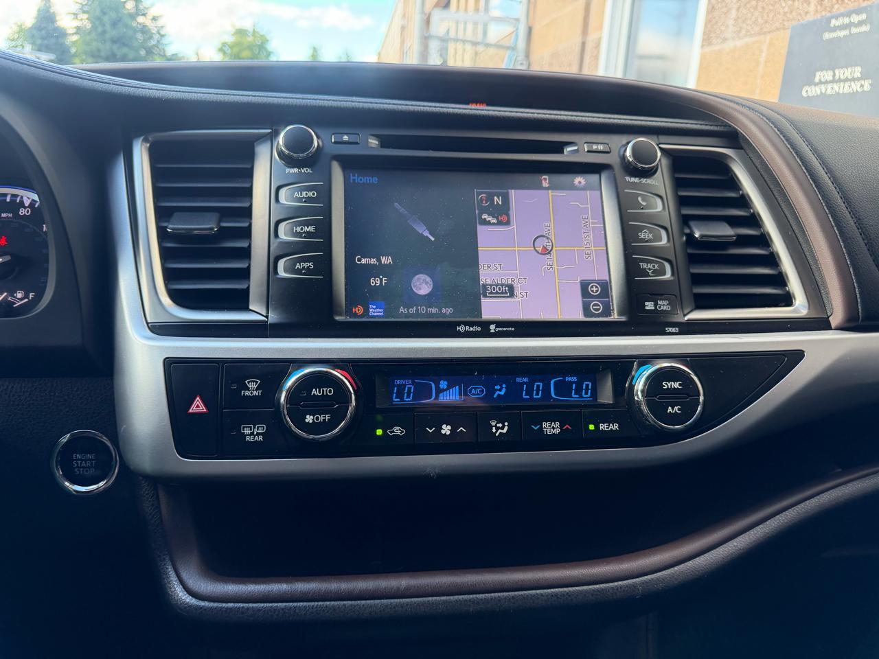 Toyota Highlander AWD 4dr V6 XLE (Natl) 2015