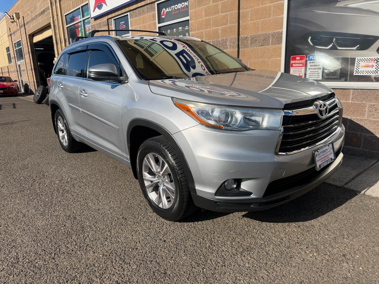 Toyota Highlander AWD 4dr V6 XLE (Natl) 2015