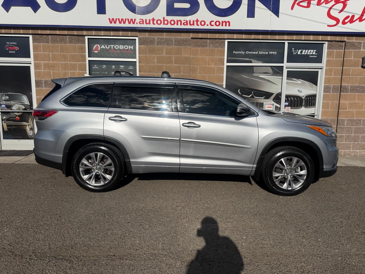 Toyota Highlander AWD 4dr V6 XLE (Natl) 2015