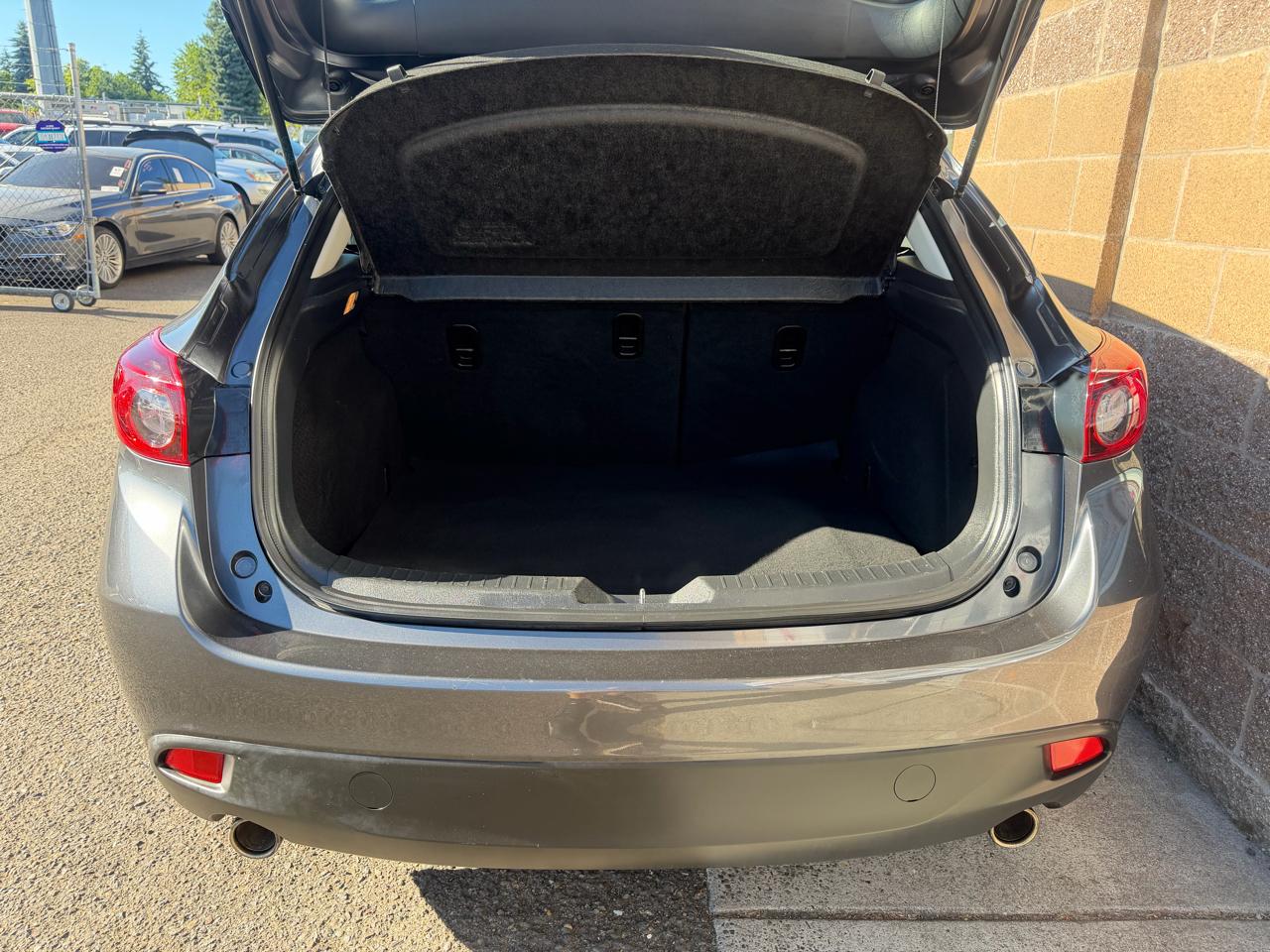 Mazda MAZDA3 5dr HB Auto i Touring 2016
