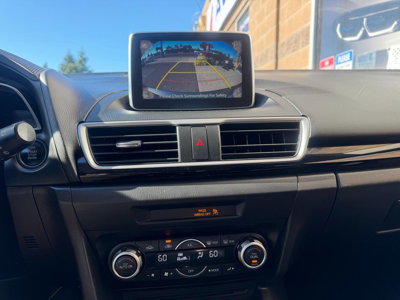 Mazda MAZDA3 5dr HB Auto i Touring 2016