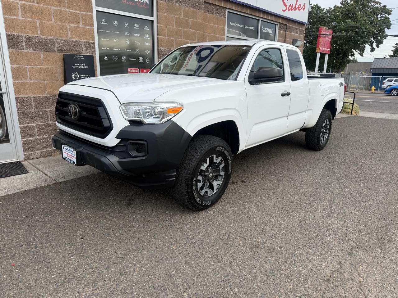 Toyota Tacoma 4WD SR5 Access Cab 6' Bed I4 AT (Natl) 2020