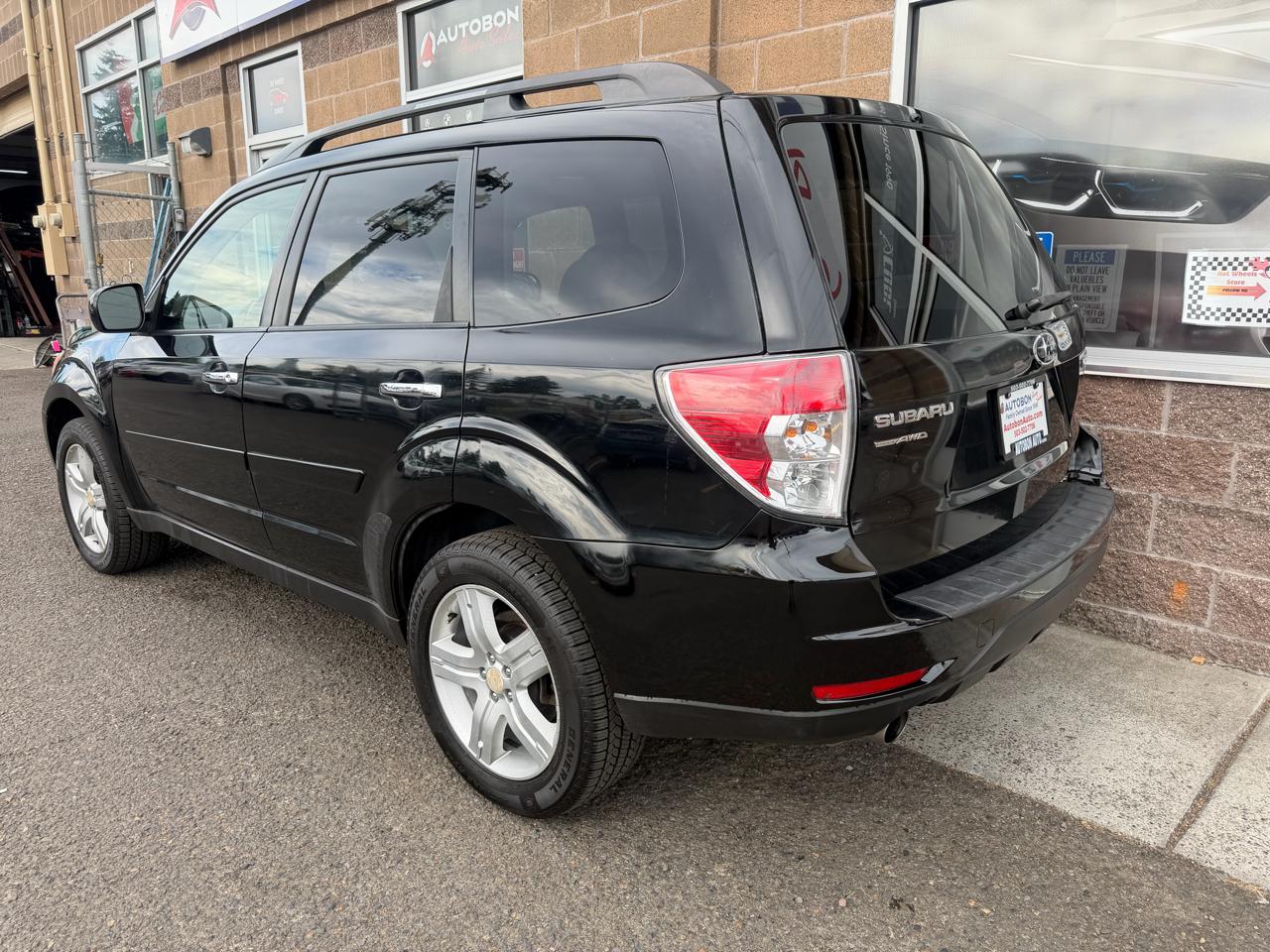 Subaru Forester 4dr Auto 2.5X Limited 2010