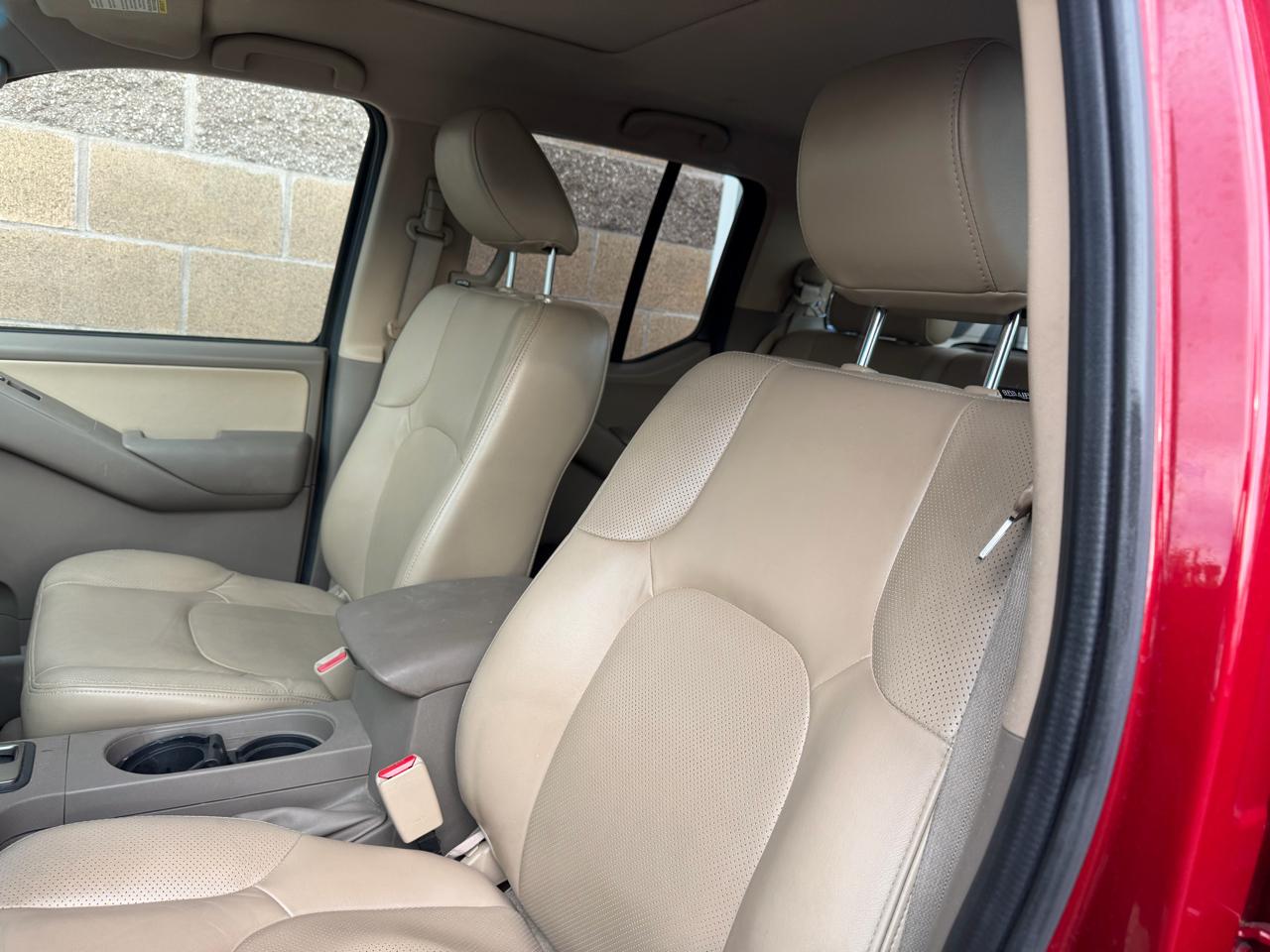 Nissan Frontier 2WD Crew Cab LWB Auto SL 2011