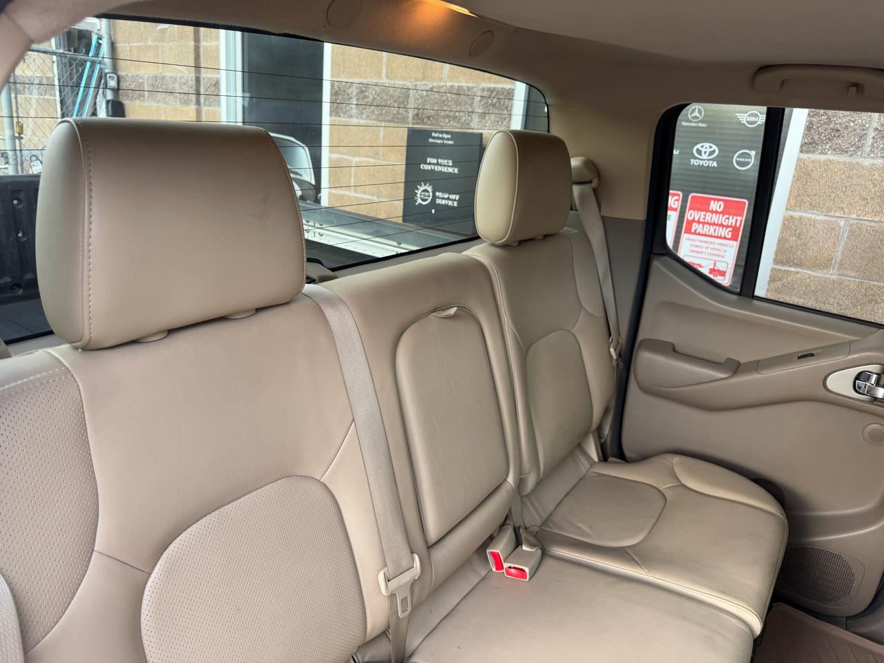 Nissan Frontier 2WD Crew Cab LWB Auto SL 2011