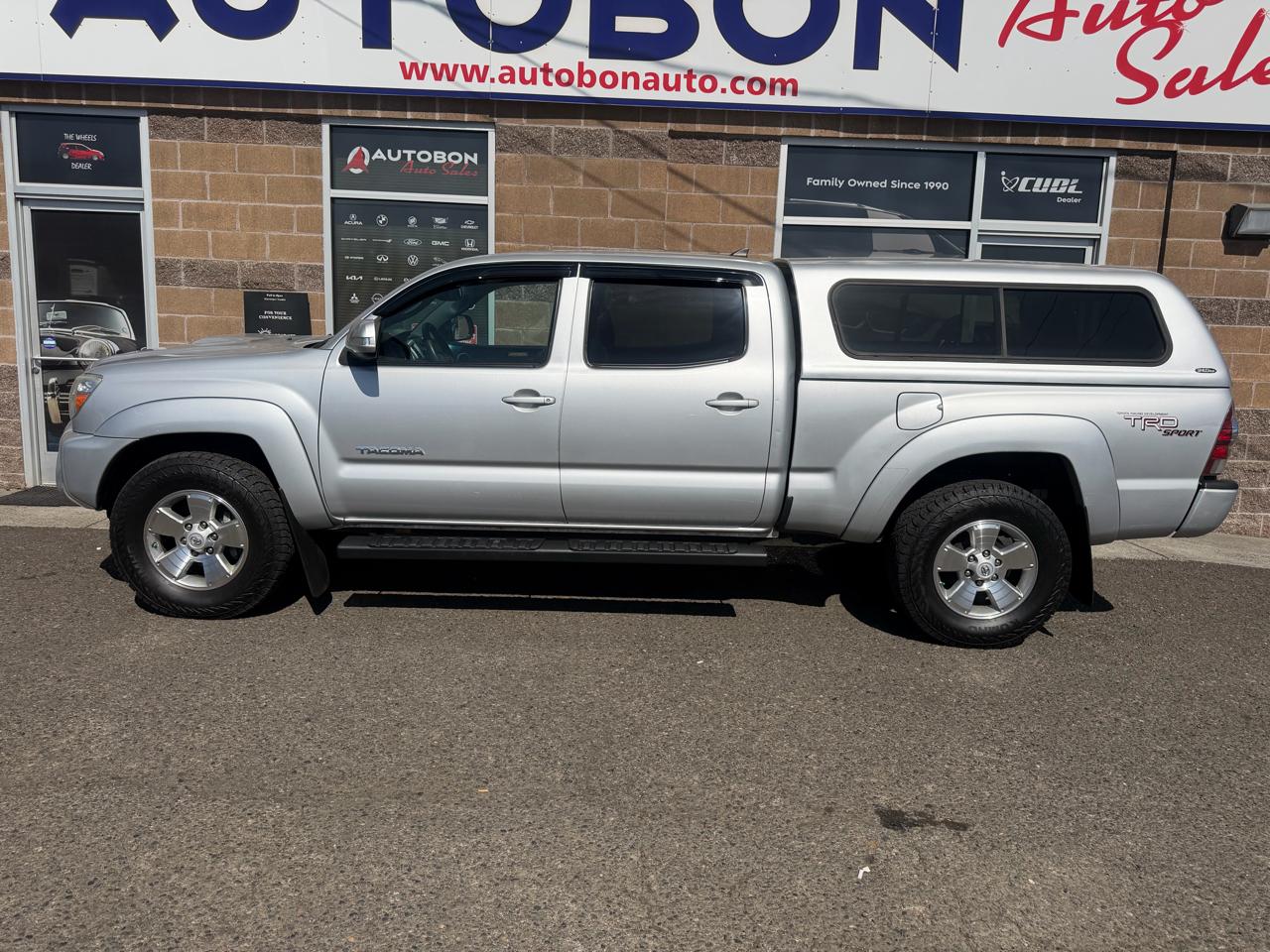 Toyota Tacoma 4WD Double Cab LB V6 AT (Natl) 2012