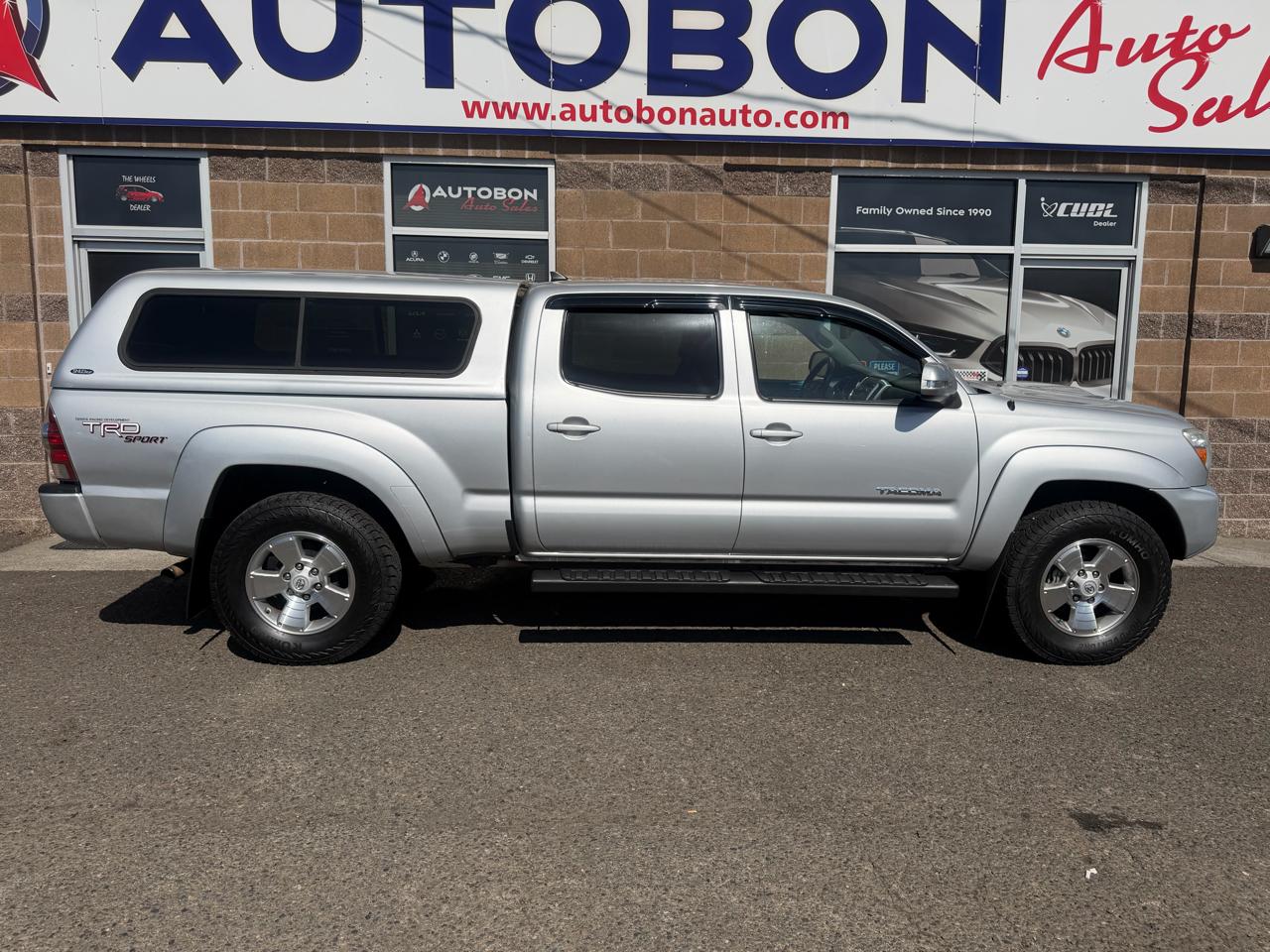 Toyota Tacoma 4WD Double Cab LB V6 AT (Natl) 2012